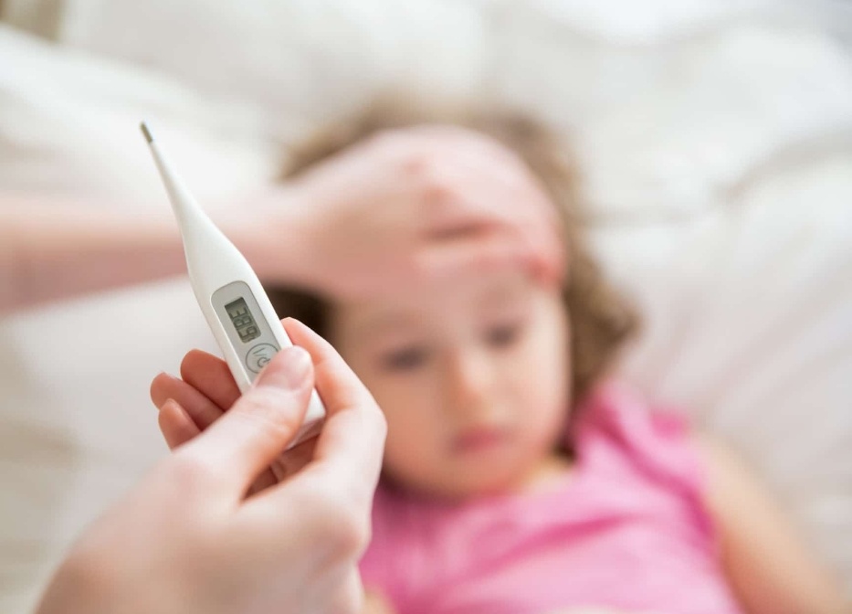 कोविड जैसे लक्षण दिखें तो हो जाएं सावधान,दिल्ली-एनसीआर में वायरस का हमला