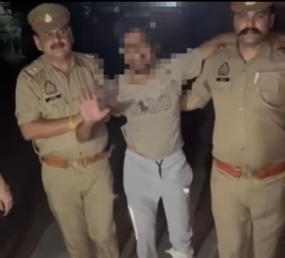 दिल्ली से सटे गाजियाबाद में पुलिस मुठभेड़ के बदमाश को लगी गोली, गिरफ्तार