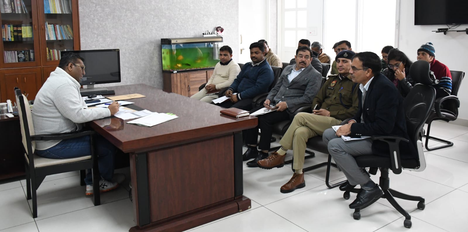 डीसी ने की बेटी बचाओ – बेटी पढ़ाओ कार्यक्रम की समीक्षा