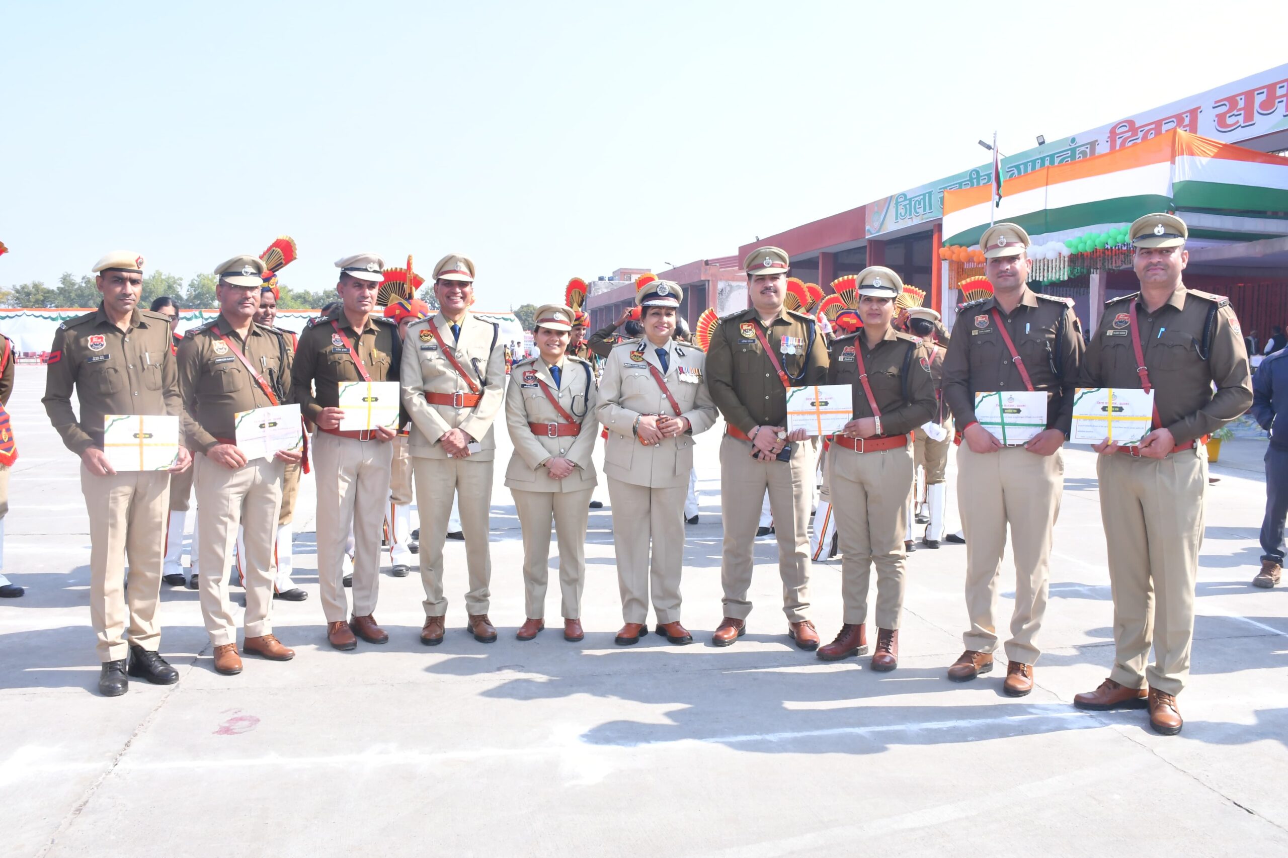 गणतंत्र दिवस के अवसर पर उत्कृष्ट कार्य करने वाले झज्जर पुलिस के जवानों को किया गया सम्मानित