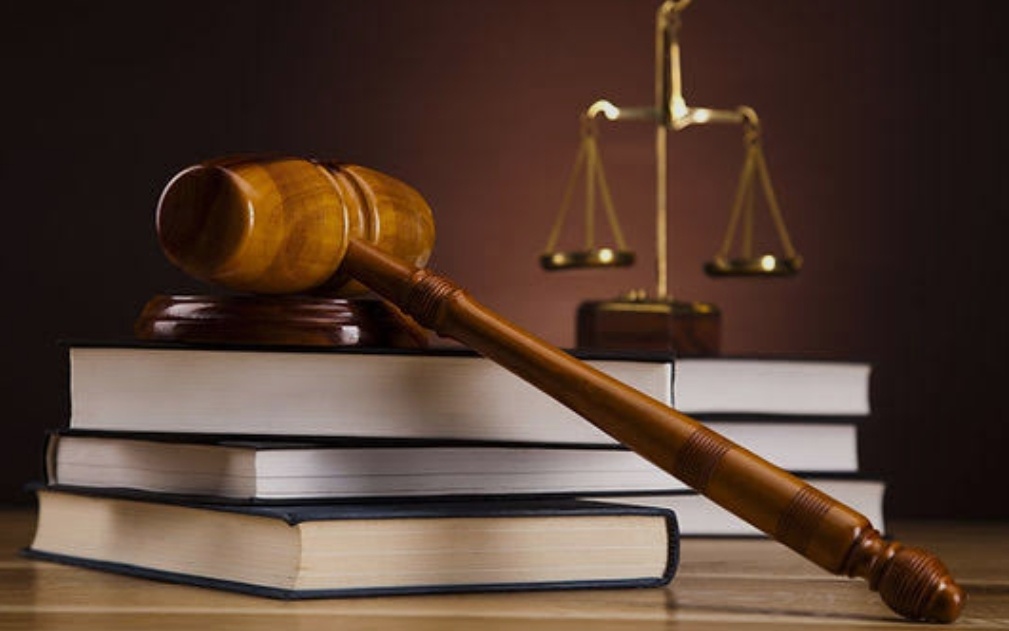 कोर्टरूम के बाहर: LLB ग्रेजुएट्स के लिए टॉप सरकारी नौकरियां
