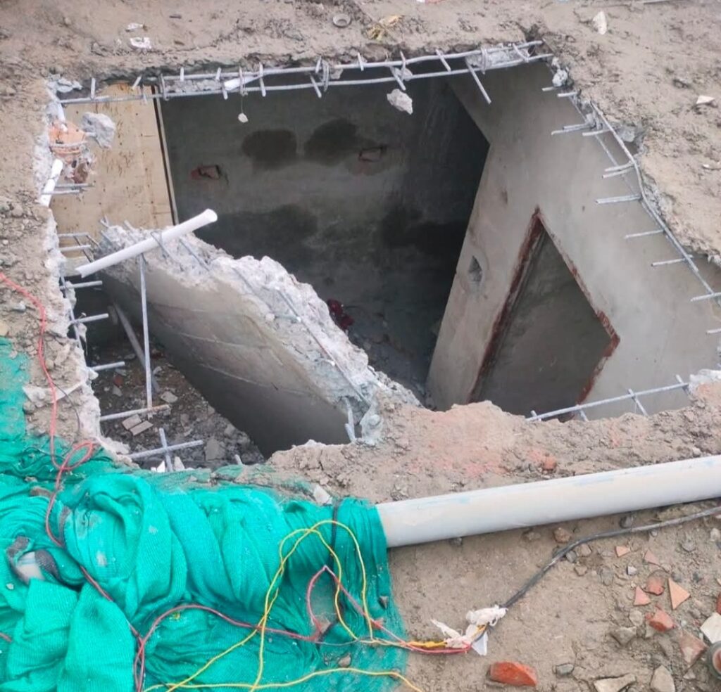 दिल्ली में अवैध निर्माण पर MCD का बड़ा प्रहार, 14 संपत्तियों पर चला बुलडोजर